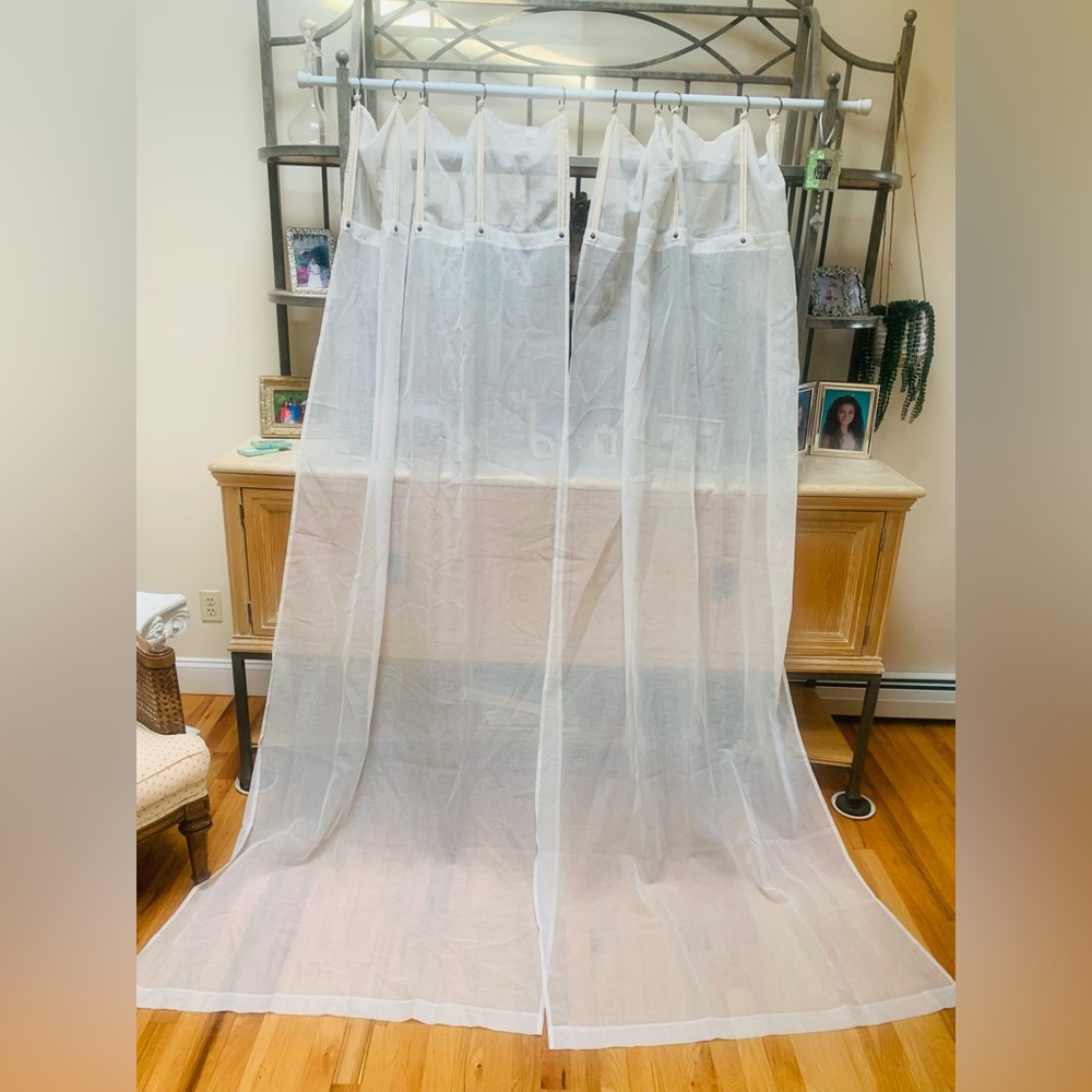 Curtains 2 panels